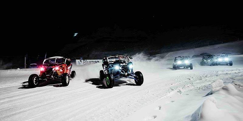 Las GSeries nacen de la pasión por el motorsport que siempre ha habido en Andorra. Los inicios se remontan a 1996, cuando se celebraron las primeras carreras sobre hielo, muy cerca de donde está ubicado hoy nuestro Circuit. Más de 25 años después, la competición se ha convertido en el campeonato sobre hielo de referencia en el sur de Europa.
Son 3 las categorías participantes en el certamen, que cuenta una participación media acumulada de más de 250 pilotos de diversas nacionalidades en las 4 carreras de cada temporada.
La Clio Ice Trophy será la puerta de entrada para los 2RM con el Clio Rally 5 en formato monomarca y los Side by Side y las motos completaran las parrillas de esta temporada.